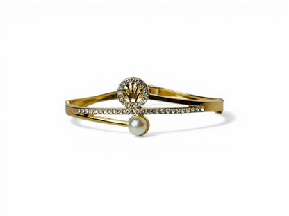 Crown Design Pearl Bangle