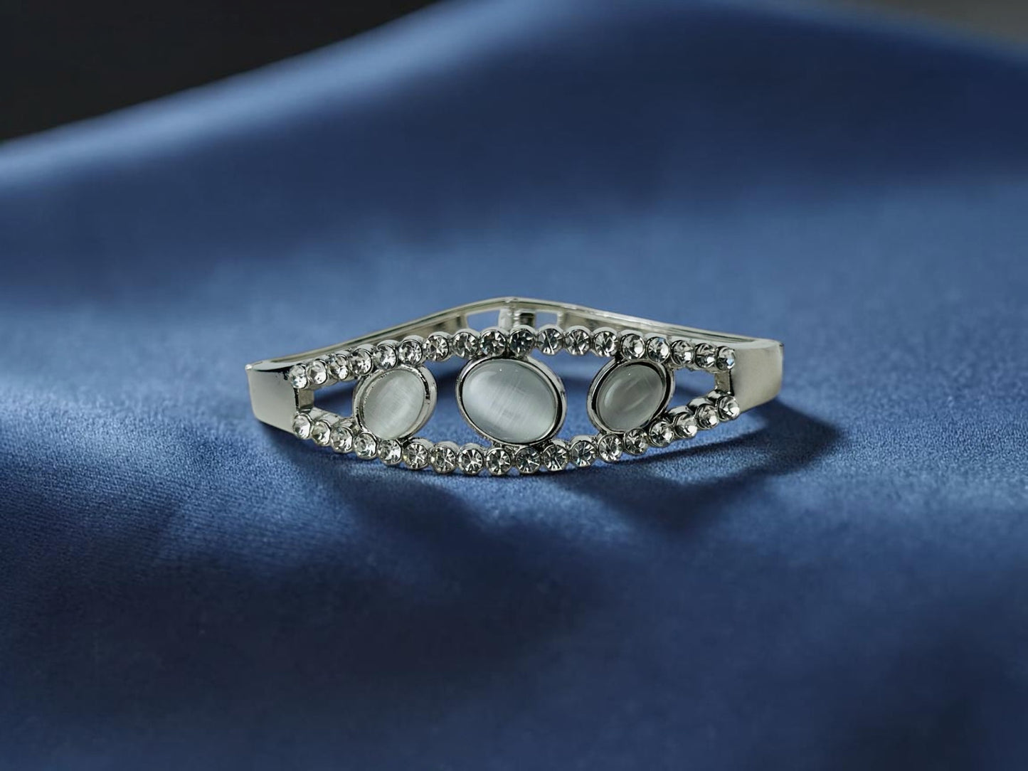 Silver-Plated Cat-Eye Bangle