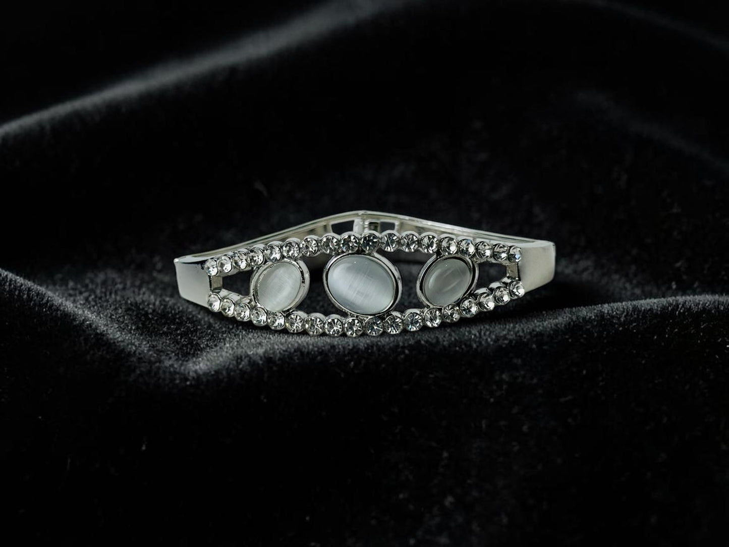 Silver-Plated Cat-Eye Bangle