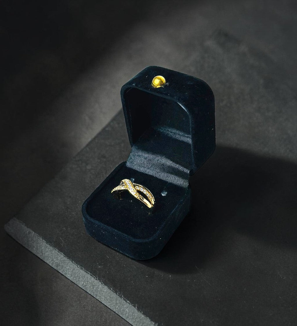 Criss-Cross Zircon Ring