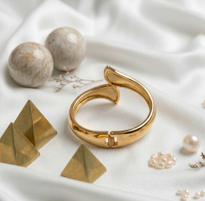 Aura Sleek Cuff
