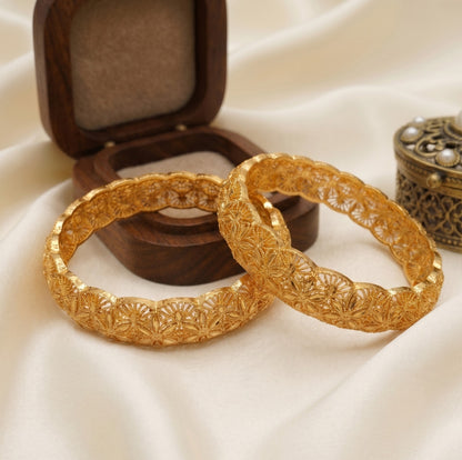 Zari Intricate Bangles (2pcs)