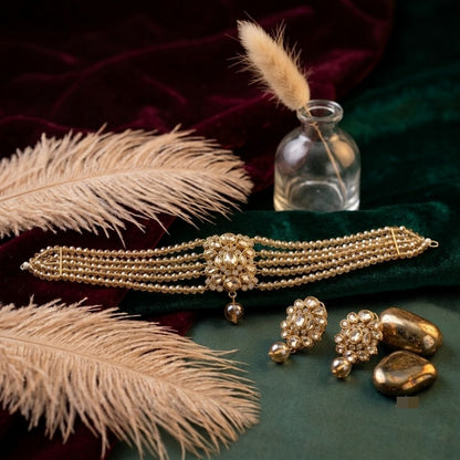 Noor Kundan Choker Set